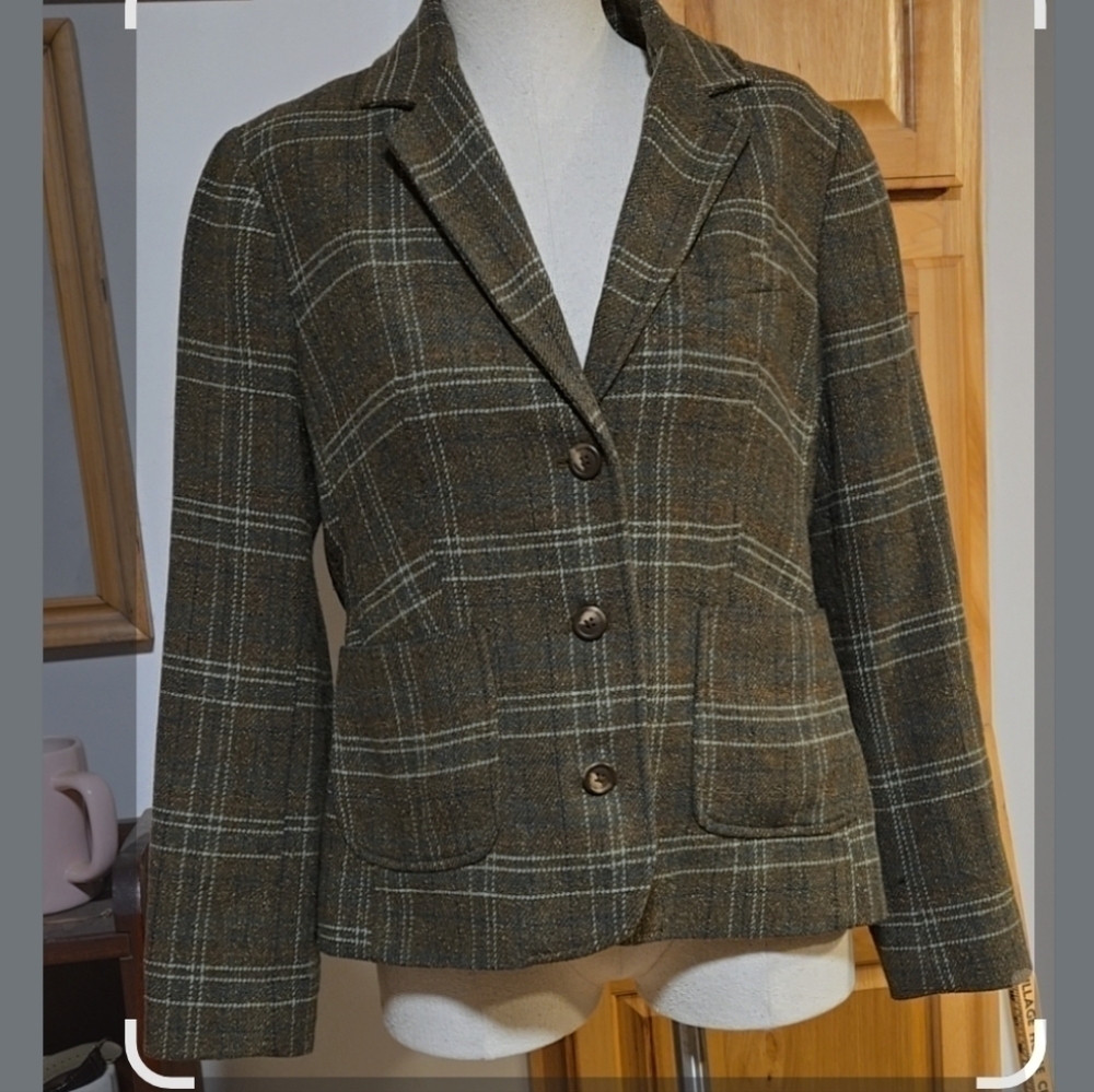 LL Bean Wool Blend Blazer Medium Petite Pockets Great For Fall Tartan Plaid